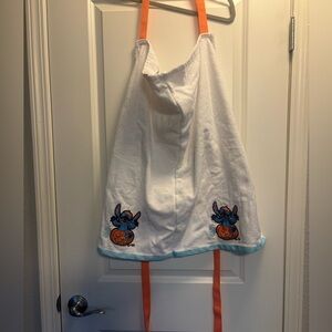 Disney Stitch Halloween White Towel Fabric Apron with Bright Orange Pumpkin